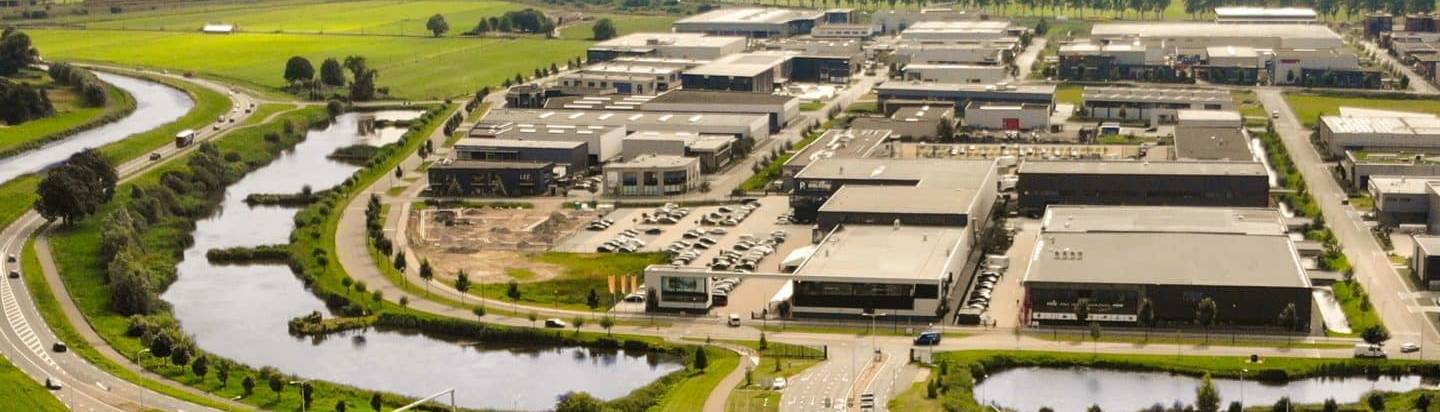 Luchtfoto van bedrijventerrein Tradepoort Noord Venlo