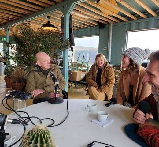 Podcast bij Hans van de Broek van The Shore in Scheveningen
